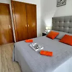 Apartbeach Santa Elena Climatizado Parking Y Junto Playa Capellans Appartamento