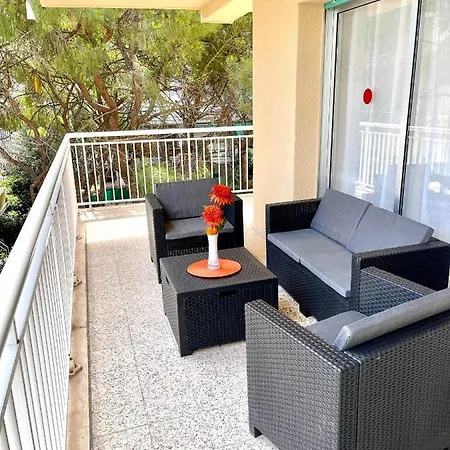 Apartbeach Santa Elena Climatizado Parking Y Junto Playa Capellans Apartment Salou