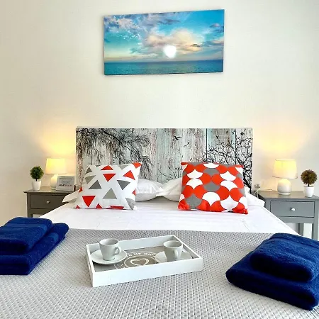 Apartbeach Santa Elena Climatizado Parking Y Junto Playa Capellans * Salou