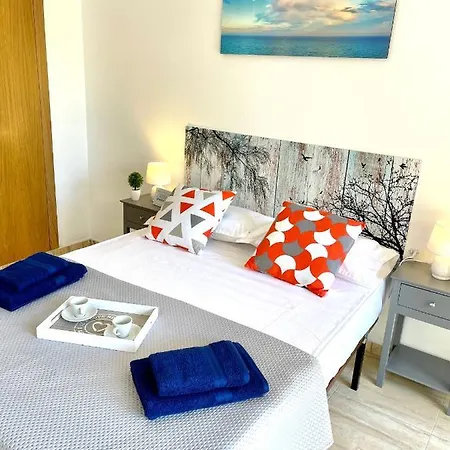 Apartbeach Santa Elena Climatizado Parking Y Junto Playa Capellans Apartment *