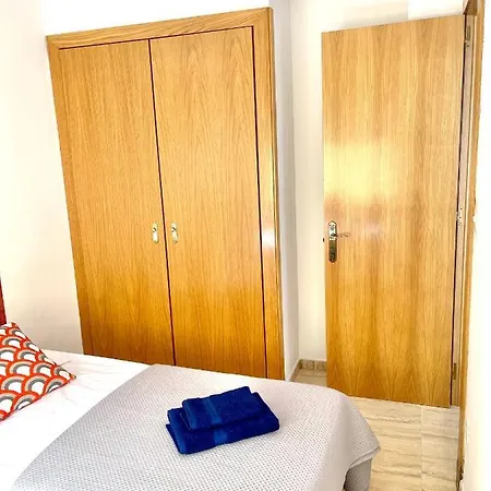 Apartbeach Santa Elena Climatizado Parking Y Junto Playa Capellans Apartment *